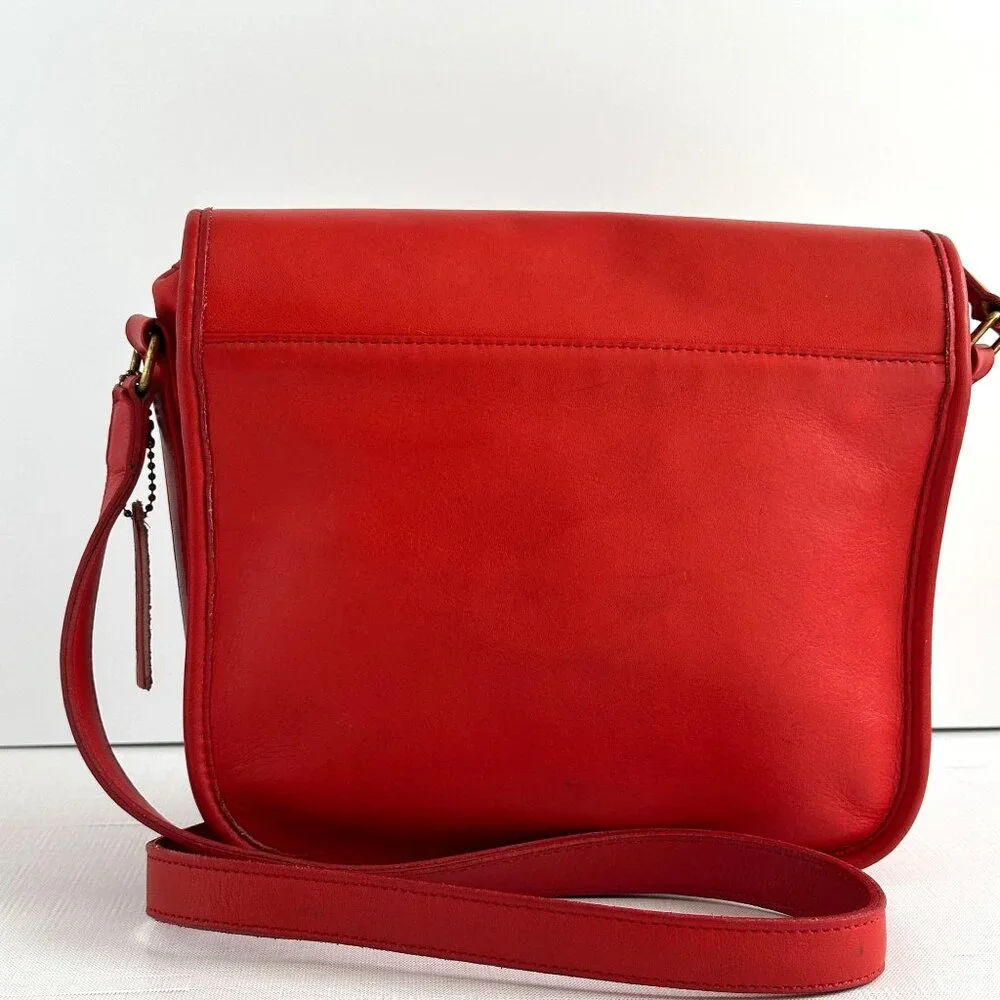 Vintage 1980s Coach Red Tailored Pouch 4110 Made in New York City - Picture 2 of 16